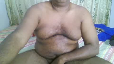 Snapshot of beargryzzly chatting on January 2025 02:01:01 AM Grizzly online show from January 2025 02:01:01 AM