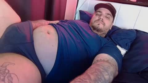 Snapshot of bearway30 chatting on December 2024 11:20:02 PM Bearway31 online show from December 2024 11:20:02 PM