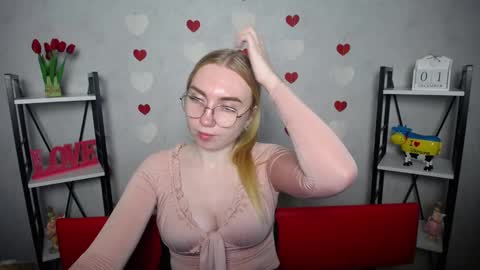 Snapshot of beatriceflyy chatting on December 2024 04:29:02 PM BeatriceFlyy online show from December 2024 04:29:02 PM