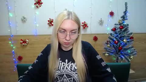 Snapshot of beatriceflyy chatting on January 2025 09:44:02 AM BeatriceFlyy online show from January 2025 09:44:02 AM