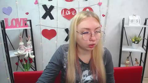 Snapshot of beatriceflyy chatting on October 2025 12:03:02 PM BeatriceFlyy online show from October 2025 12:03:02 PM