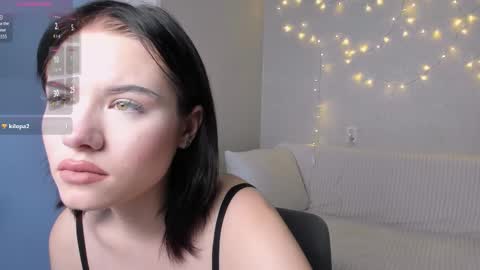 Snapshot of beatricemoonlight chatting on December 2025 11:03:02 AM My name is Beatrice Like my broadcast pls 3 online show from December 2025 11:03:02 AM