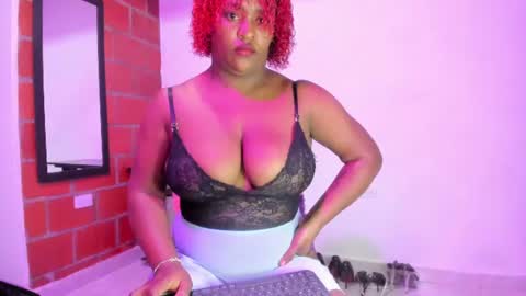 Snapshot of beatziedreams chatting on July 2026 12:25:02 PM Beatzie online show from July 2026 12:25:02 PM