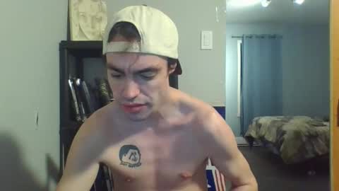 Snapshot of beaulieu2027 chatting on February 2026 01:00:02 AM beaulieu2027 online show from February 2026 01:00:02 AM