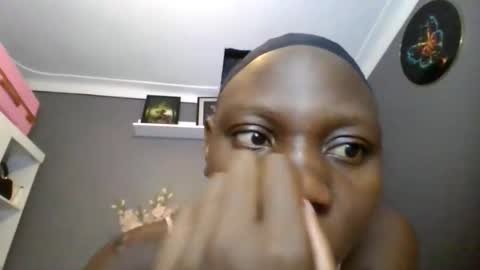 Snapshot of beautie699392 chatting on June 2026 02:27:01 PM Lil stunner online show from June 2026 02:27:01 PM