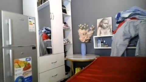 Snapshot of beautie699392 chatting on June 2026 08:26:02 PM Lil stunner online show from June 2026 08:26:02 PM