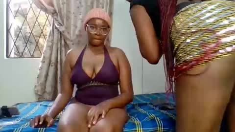 Chelsea and Raymond online show from October 2025 04:12:02 AM