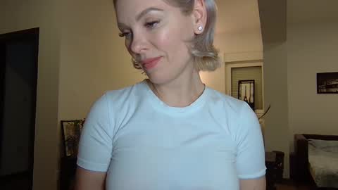 Beautifulkollette online show from December 2024 08:47:01 PM