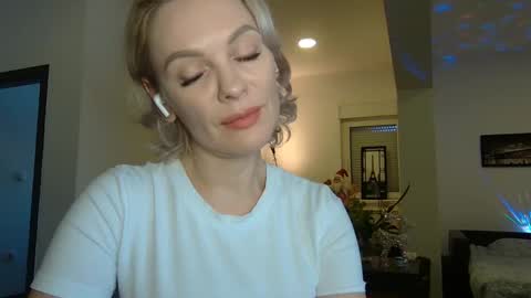 Beautifulkollette online show from December 2024 11:59:01 AM