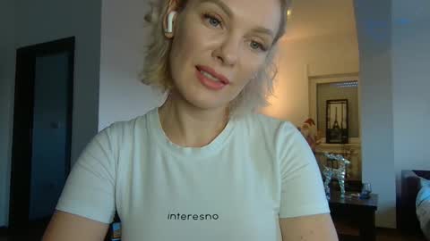 Beautifulkollette online show from January 2025 12:40:01 PM