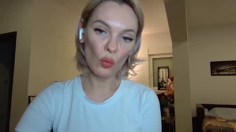 Beautifulkollette online show from January 2025 06:37:02 PM