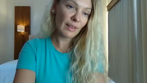 Beautifulkollette online show from October 2025 05:04:02 AM