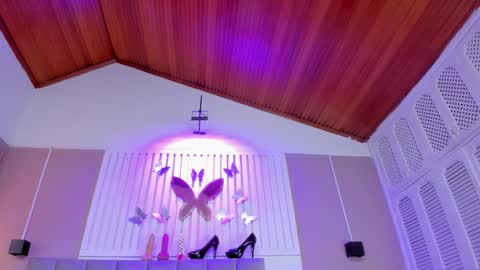 Chantall online show from February 2026 03:32:01 AM