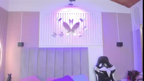 Chantall online show from June 2026 03:37:01 AM