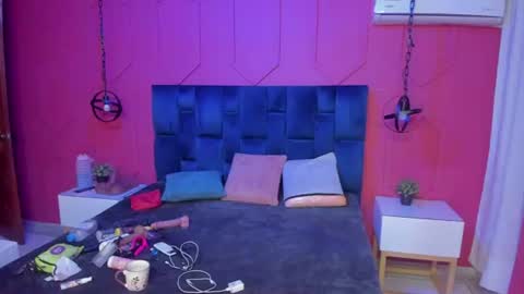 Chantall online show from June 2026 03:56:01 AM