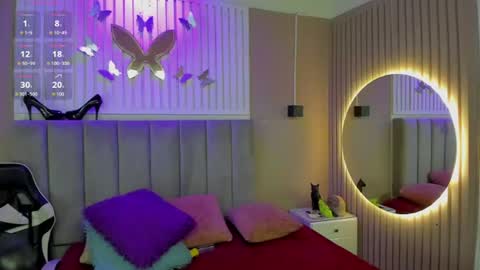 Chantall online show from July 2026 11:48:02 AM