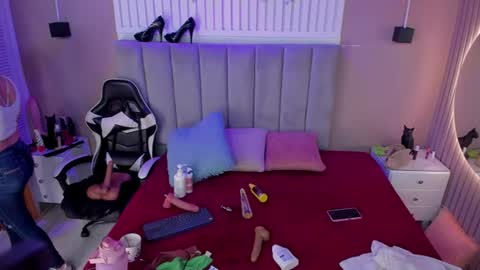 Chantall online show from July 2026 11:38:02 AM