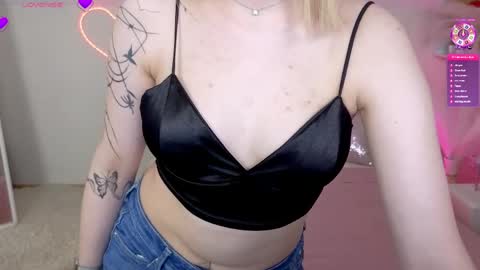 Snapshot of beauty_sashaxx chatting on May 2026 07:08:01 PM beauty Sasha online show from May 2026 07:08:01 PM