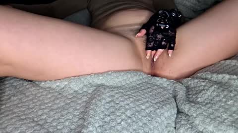 Snapshot of beautybabe9994 chatting on February 2026 01:51:01 PM Beauty Queen online show from February 2026 01:51:01 PM