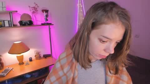 Snapshot of beautyeliise chatting on December 2024 11:01:01 AM Eliise online show from December 2024 11:01:01 AM