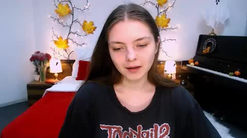 Gloria online show from November 2025 01:12:02 PM