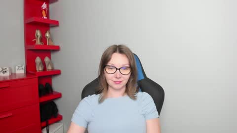 Zoe online show from June 2026 05:42:01 AM