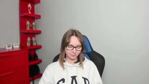 Zoe online show from June 2026 06:37:02 AM