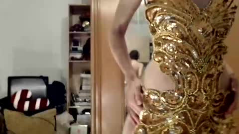 Raluca online show from May 2026 06:47:01 PM