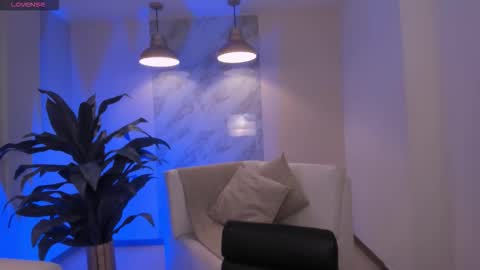 Am Becca online show from September 2025 07:28:01 PM