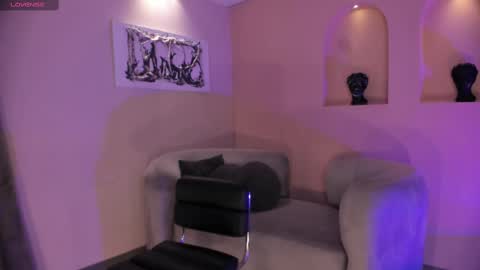 Am Becca online show from November 2025 06:34:02 PM