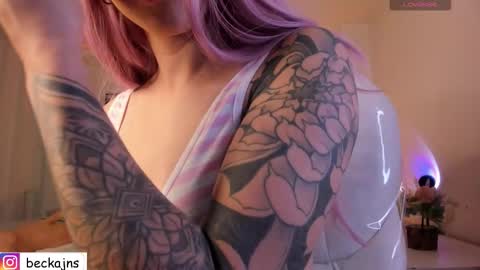 Snapshot of beck__jones chatting on October 2025 02:16:02 PM Marzhie online show from October 2025 02:16:02 PM