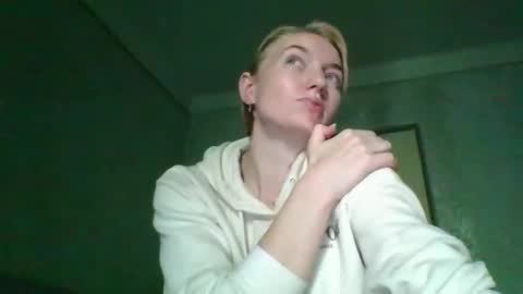 BeckiXJewelqw online show from May 2026 08:32:01 AM