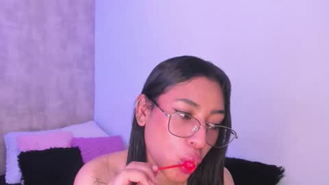 Snapshot of becky__g chatting on October 2025 04:35:01 AM becky__g online show from October 2025 04:35:01 AM