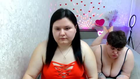 BeckyAndEllen online show from February 2025 12:22:02 PM