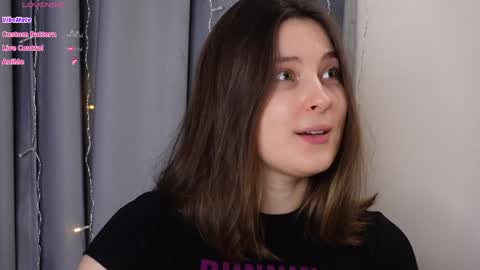 Snapshot of beckymartens chatting on October 2025 01:48:02 AM BeckyMartens come join me on while im offline here online show from October 2025 01:48:02 AM