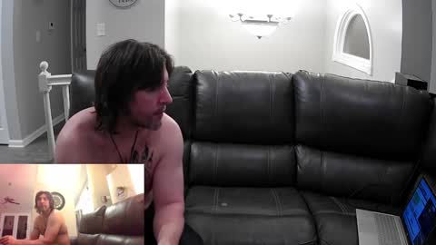 Snapshot of bedroom_king_and_queen chatting on February 2025 01:56:01 AM Bedroom king and queen online show from February 2025 01:56:01 AM