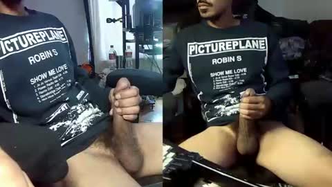 hungnheavy online show from July 2026 01:31:01 PM