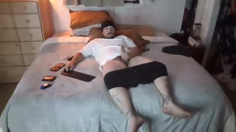 beefystick93 online show from October 2025 02:39:02 PM