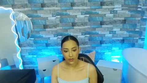 Snapshot of beella_tay1 chatting on September 2025 02:28:02 PM BELLA online show from September 2025 02:28:02 PM