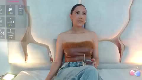 Snapshot of beella_tay1 chatting on September 2025 03:15:02 PM BELLA online show from September 2025 03:15:02 PM