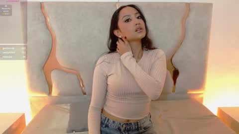 Snapshot of beella_tay1 chatting on October 2025 02:32:01 AM BELLA online show from October 2025 02:32:01 AM