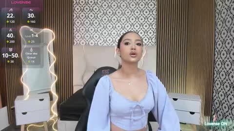 Snapshot of beella_tay1 chatting on October 2025 03:02:02 PM BELLA online show from October 2025 03:02:02 PM