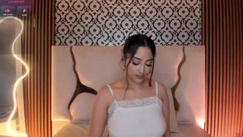 Snapshot of beella_tay1 chatting on March 2026 01:12:02 AM BELLA online show from March 2026 01:12:02 AM