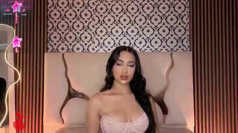 Snapshot of beella_tay1 chatting on March 2026 04:14:01 PM BELLA online show from March 2026 04:14:01 PM