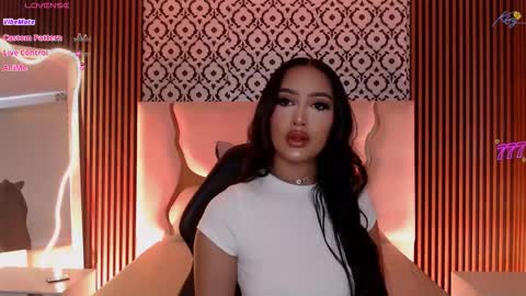 Snapshot of beella_tay1 chatting on March 2026 12:43:02 PM BELLA online show from March 2026 12:43:02 PM