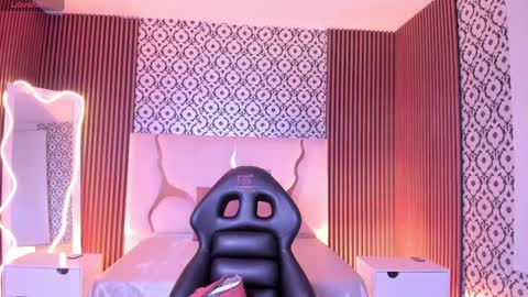 Snapshot of beella_tay1 chatting on March 2026 11:33:02 AM BELLA online show from March 2026 11:33:02 AM