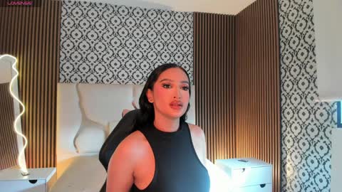 Snapshot of beella_tay1 chatting on April 2026 12:21:01 PM BELLA online show from April 2026 12:21:01 PM