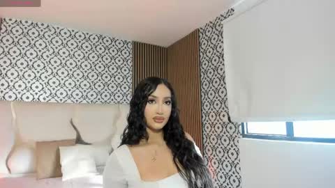 BELLA online show from May 2026 12:12:01 PM