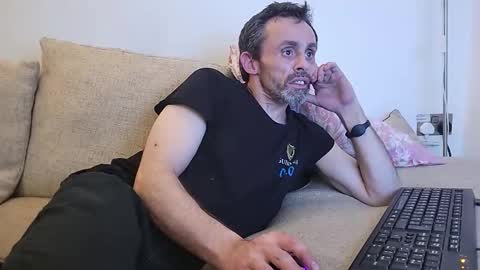 begbestuk online show from November 2025 05:10:02 AM