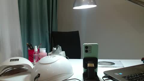 Snapshot of bela747741 chatting on January 2025 07:25:01 AM kevin and Bella online show from January 2025 07:25:01 AM